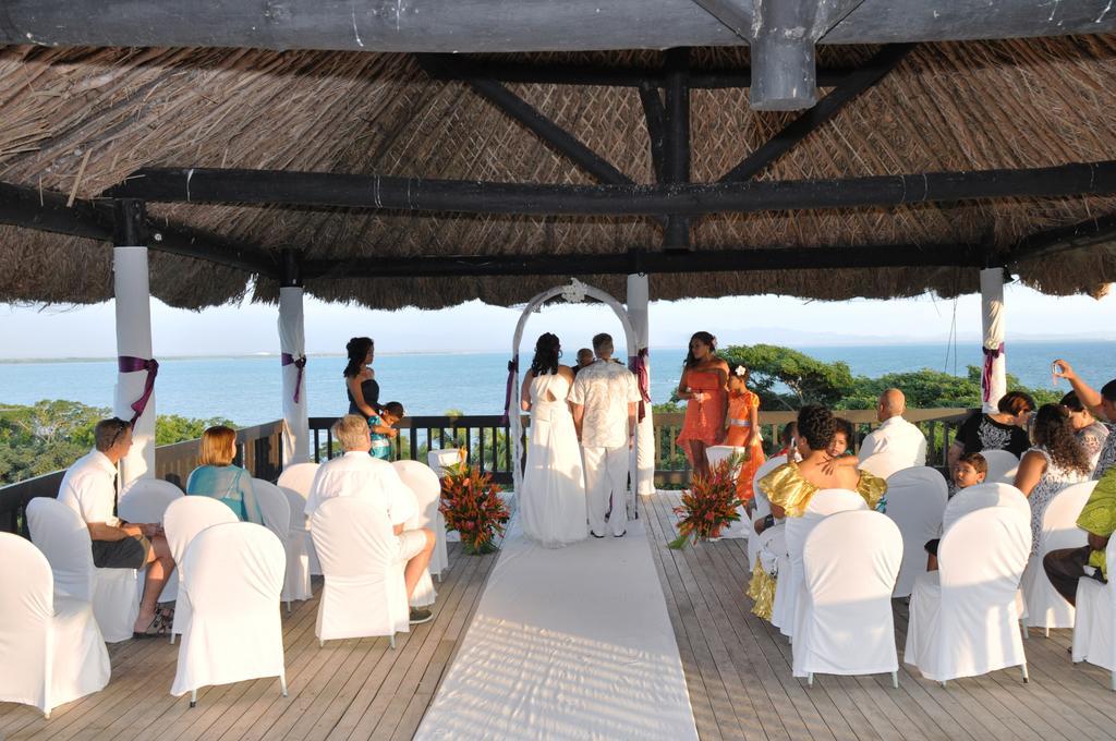 Anchorage Beach Resort Viseisei Zewnętrze zdjęcie